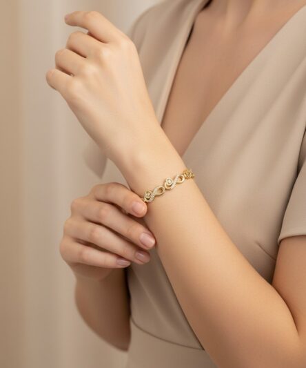XUPING JEWELRY 14 Ayar Altın Kaplama, Sonsuz Model Kalpli Zirkon Taşlı Bileklik