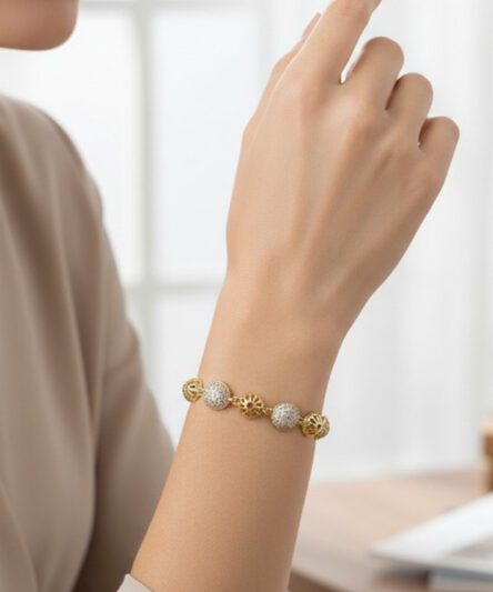 XUPING JEWELRY 14 Ayar Altın Kaplama, Top Üç Taşlı Zirkon Bileklik