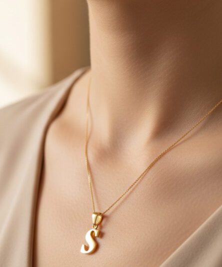 Stil İncisi/Xupıng Jewelry 14 Ayar Altın Kaplama, S Harfi Taşsız Kolye
