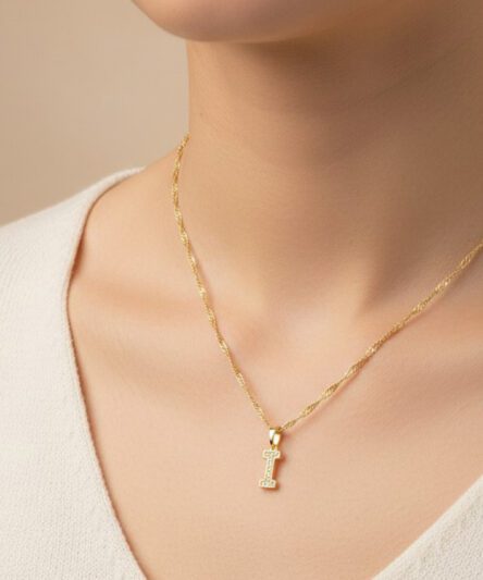 Stil İncisi/Xupıng Jewelry  14 Ayar Altın Kaplama, I Düz Harf Taşlı Kolye