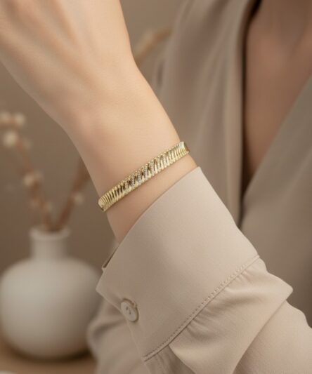 Stil İncisi/Xupıng Jewelry 14 Ayar Altın Kaplama, Çapraz Örme Zirkon Taşlı Kelepçe