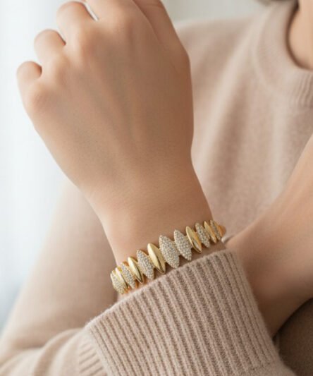 XUPING JEWELRY 14 Ayar Altın Kaplama, Zirkon Taşlı Kelepçe Bilezik