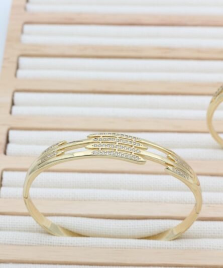 XUPING JEWELRY 14 Ayar Altın Kaplama, Floria Zirkon Taşlı Kelepçe