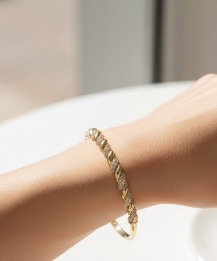 XUPING JEWELRY 14 Ayar Altın Kaplama, Nova Zirkon Taşlı Kelepçe