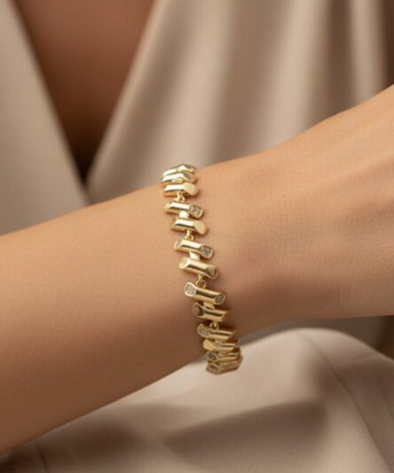 Stil İncisi/Xupıng Jewelry 14 Ayar Altın Kaplama, Çizgi Model Zirkon Taşlı Bileklik