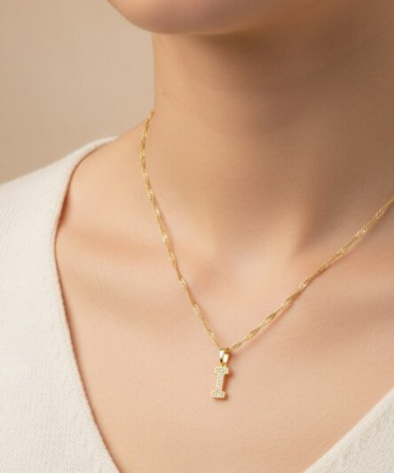 Stil İncisi/Xupıng Jewelry  14 Ayar Altın Kaplama, I Düz Harf Taşlı Kolye