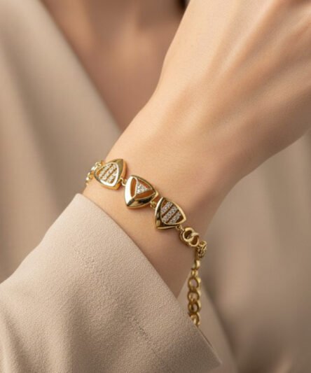 Stil İncisi/Xupıng Jewelry 14 Ayar Altın Kaplama, Üçgen Zirkon Taşlı Bileklik